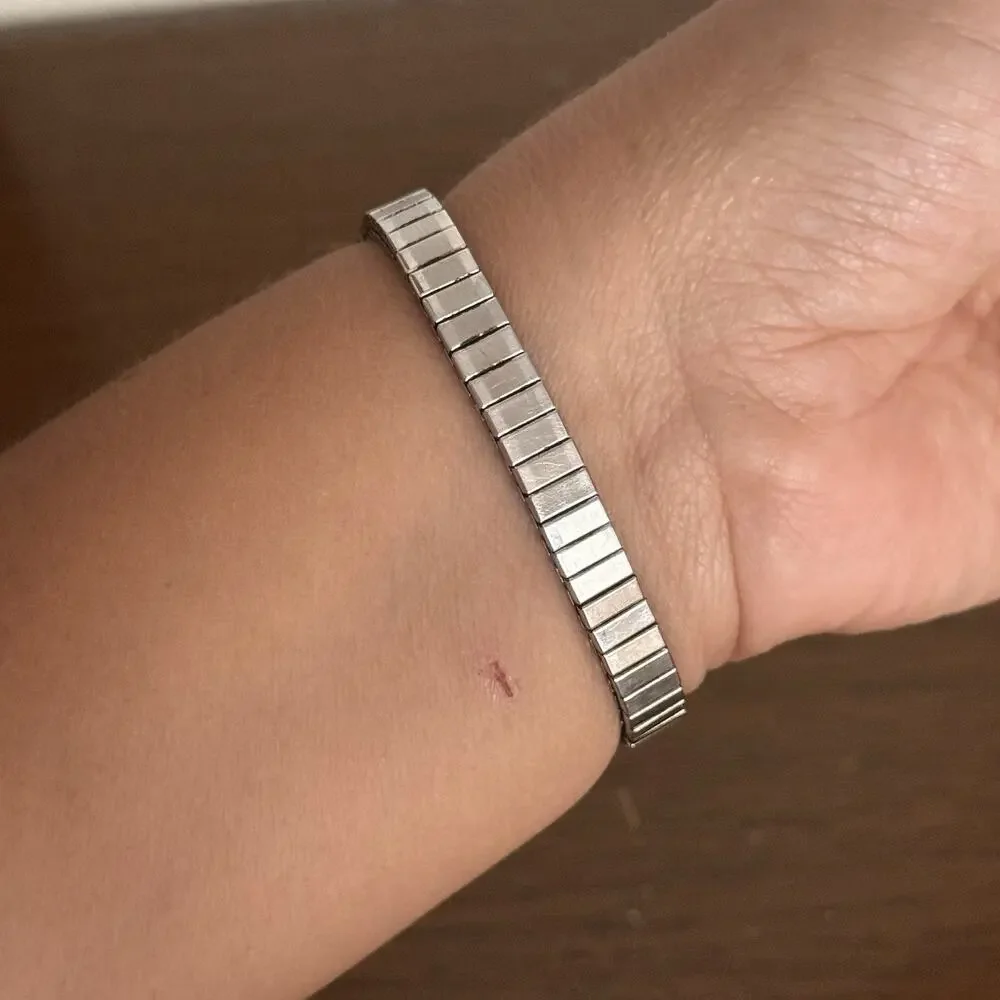 Unbranded women’s quartz